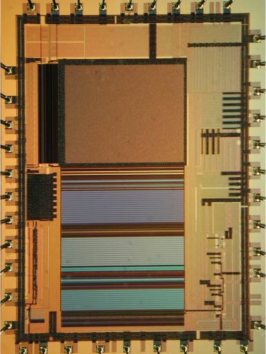 A high-sensitivity CMOS image sensor using an adaptive-gain column amplifiers